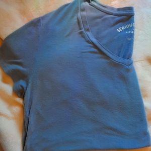 Aeropostale V-Neck Size Medium